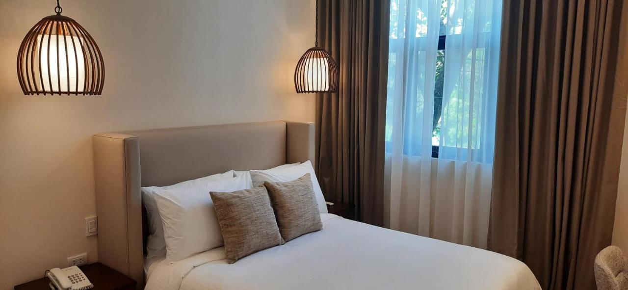 Girasol Tagaytay Bed & Breakfast Tagaytay City Exterior photo